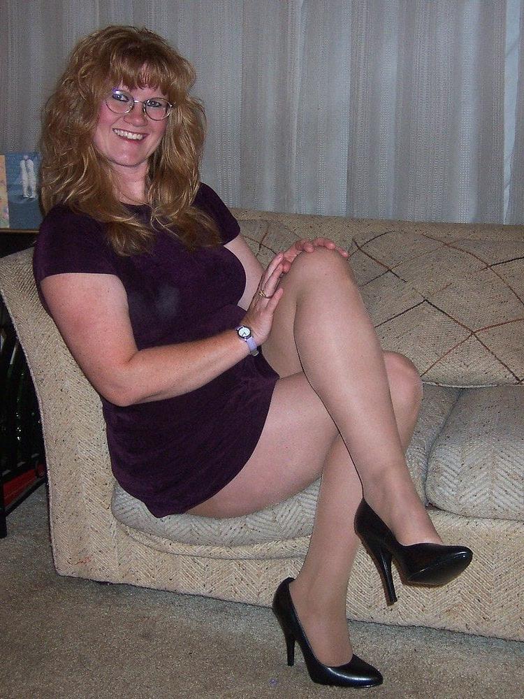 25P Redhead Soccer Mom 2