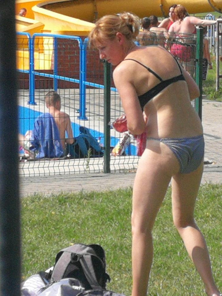 10P Polish mom bikini