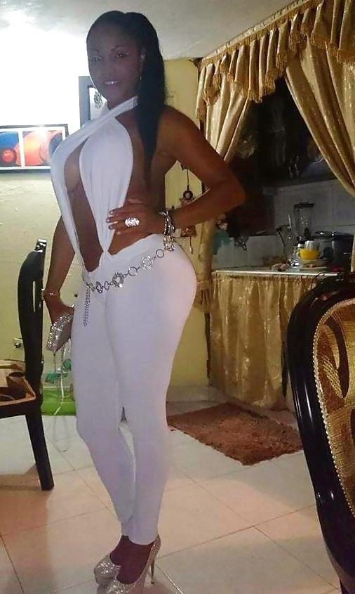 25P 21-BABES GOING OUT