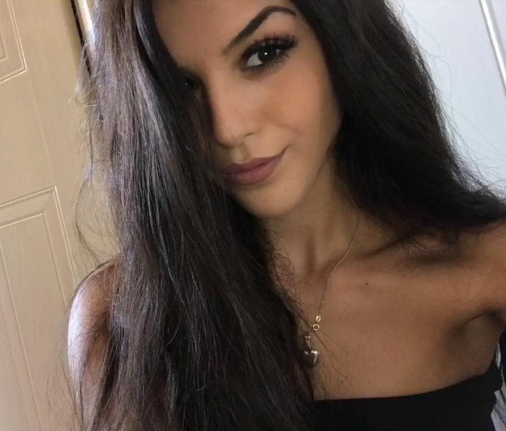 25P Lucy English stunner from Huntingdon