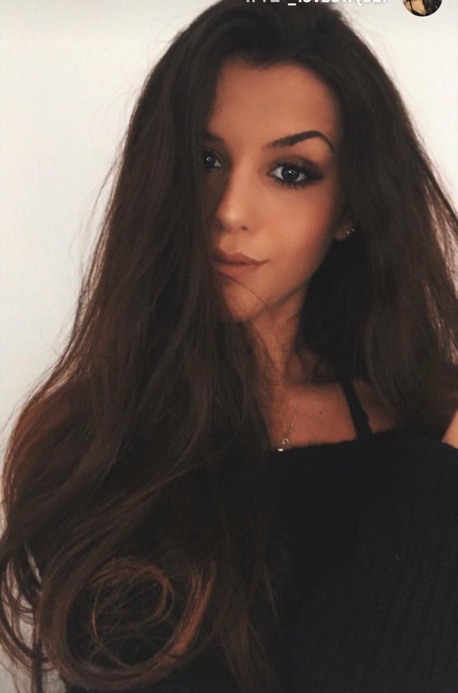 25P Lucy English stunner from Huntingdon