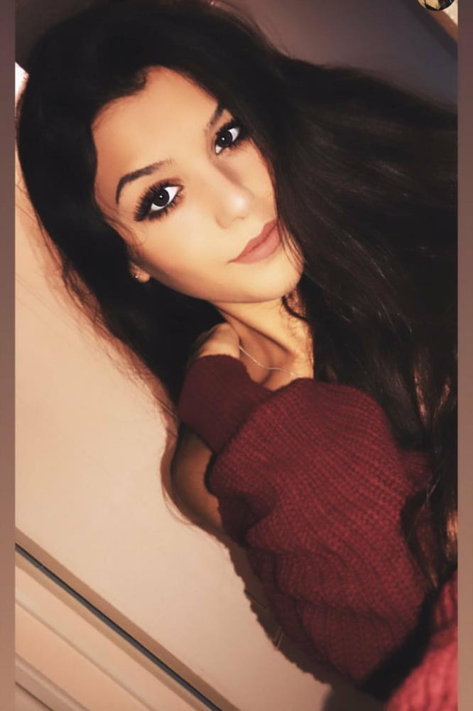 25P Lucy English stunner from Huntingdon