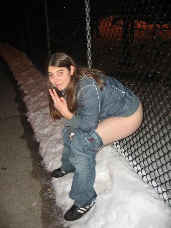 15P Emergency Pee Break (5)