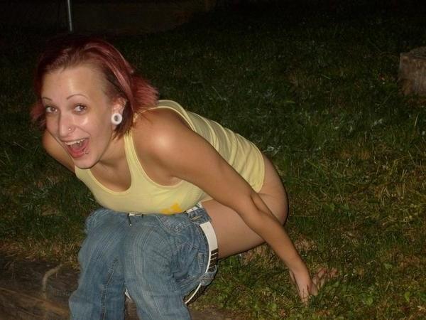 15P Emergency Pee Break (5)