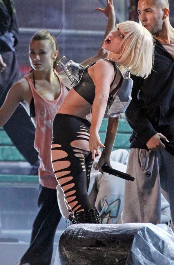25P Gaga makes me shoot cum