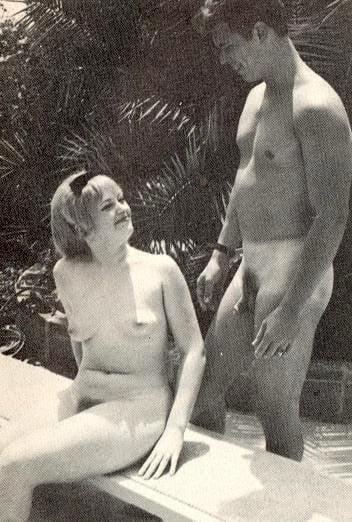 25P Swinger Pool Party #73