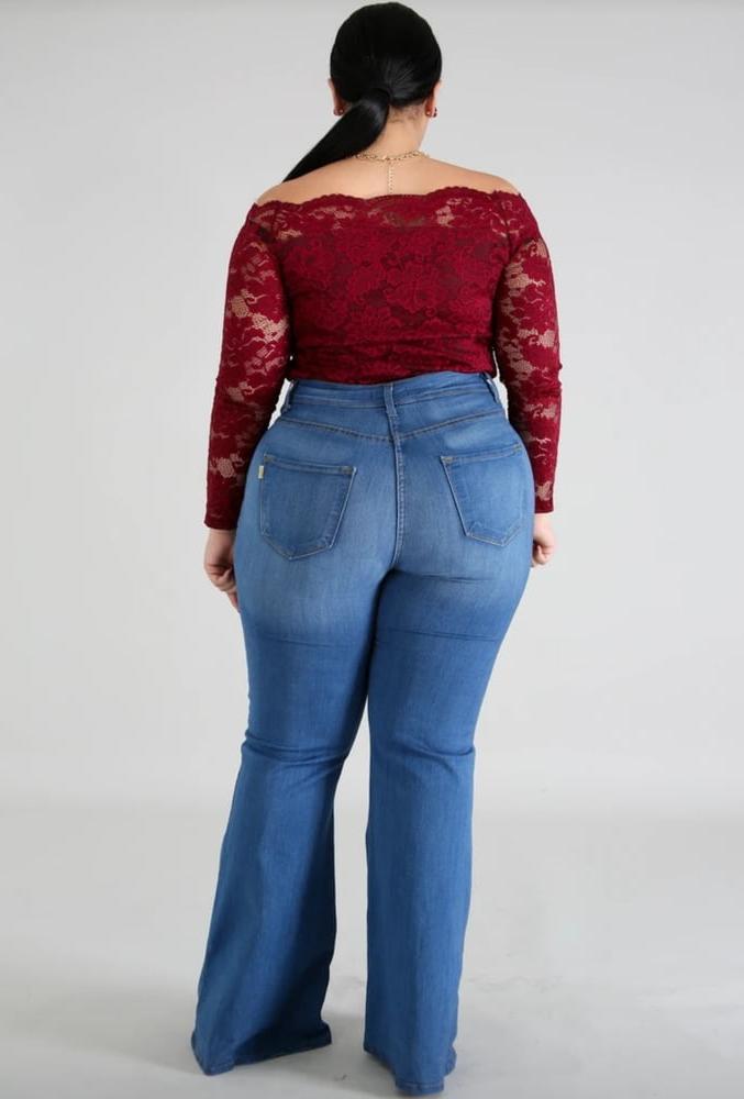 25P Juicy wide hips pear booty latina ass rabuda gostosa jeans
