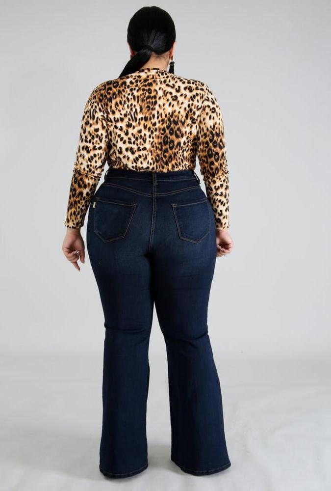 25P Juicy wide hips pear booty latina ass rabuda gostosa jeans