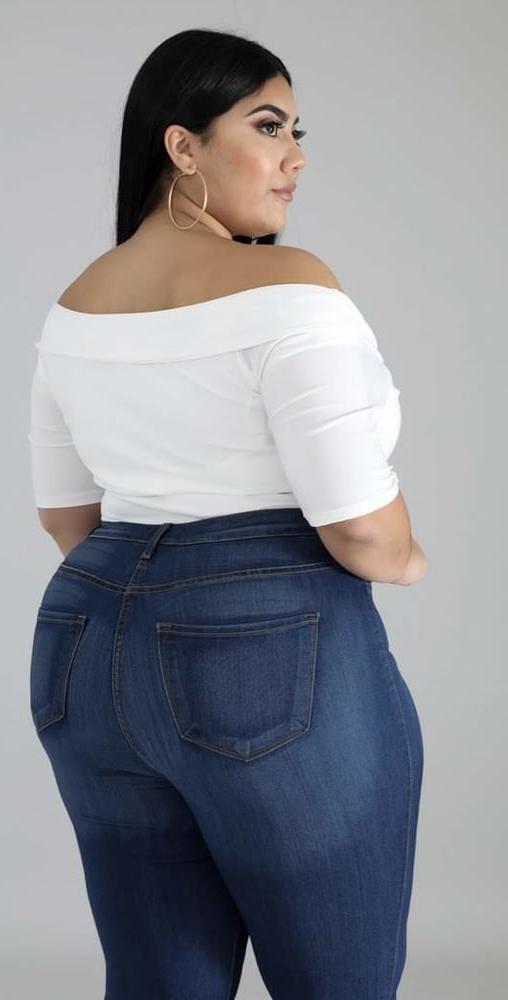 25P Juicy wide hips pear booty latina ass rabuda gostosa jeans