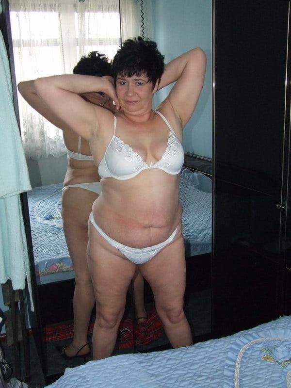 19P Ania plump the rump