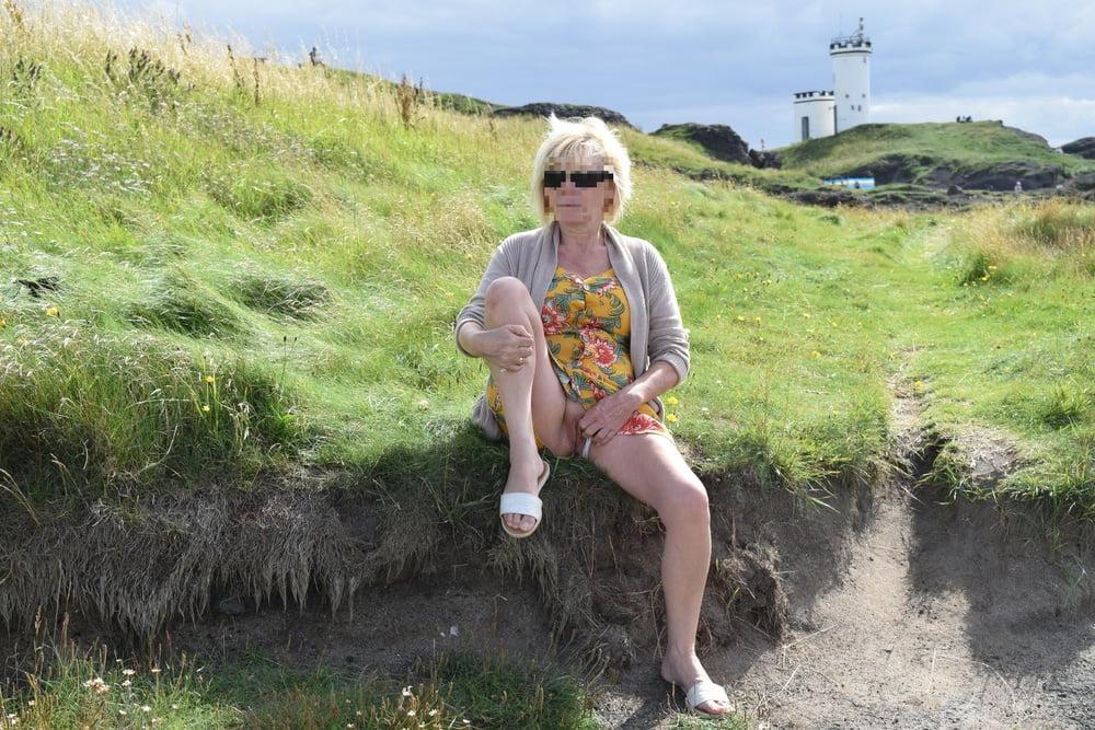 25P Amateur Mature Beach