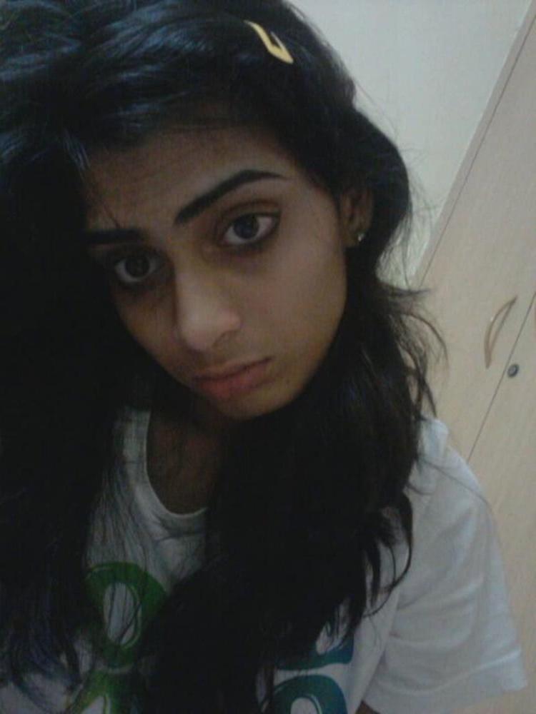 25P Sri Lanka girl 25