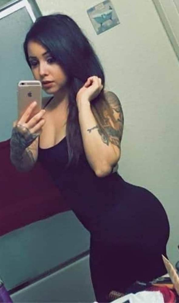 15P Young big booty bitchs