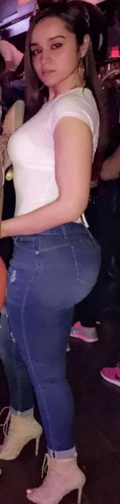 15P Young big booty bitchs