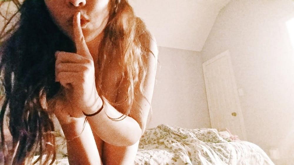 25P Amateur Redhead's Big Boobs