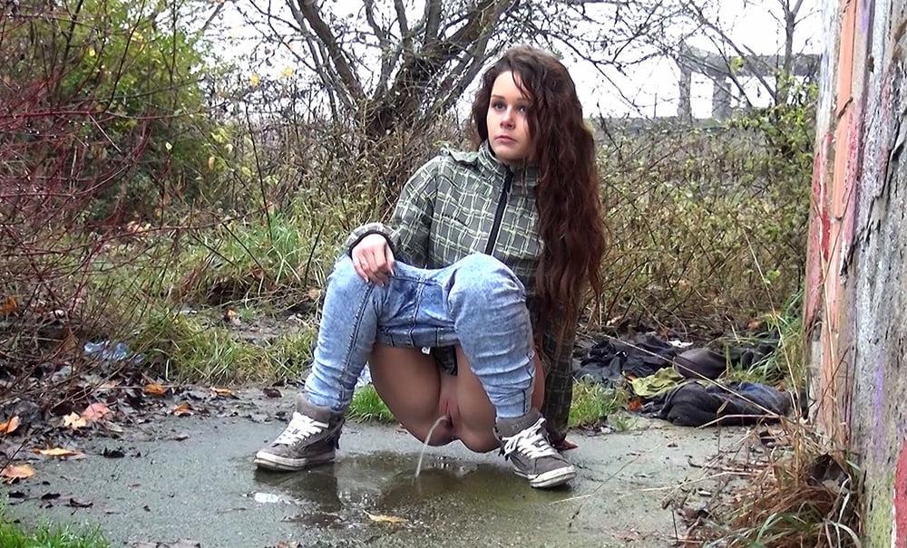 16P piss 07