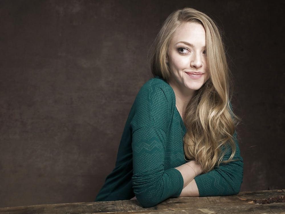 25P Amanda Seyfried Cum Museum