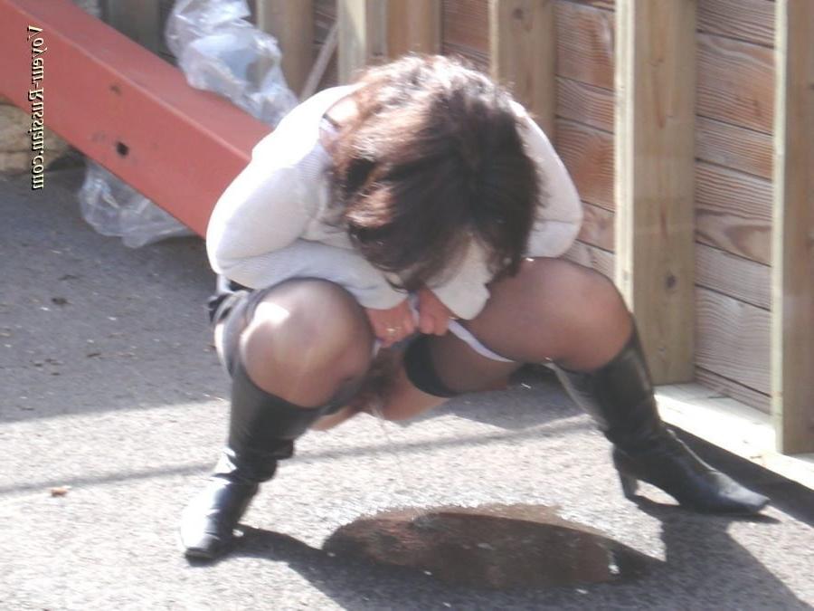 16P 0179 - salopes pisseuses
