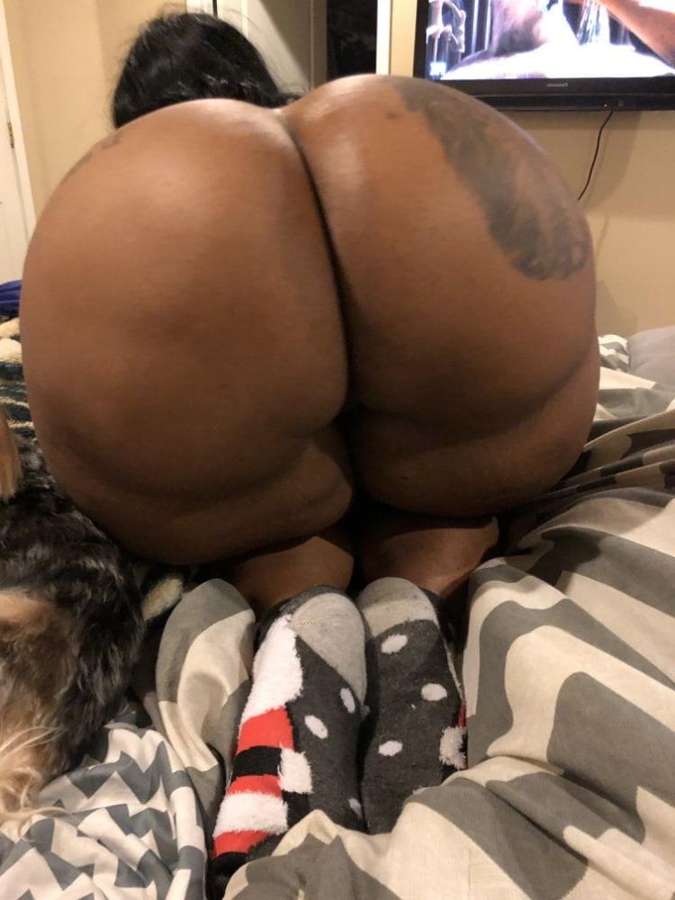 25P #16 BIG HUGE BOOTY