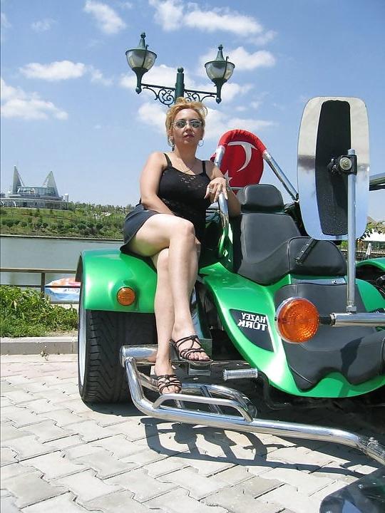 11P Turkish Mom Motorcycle