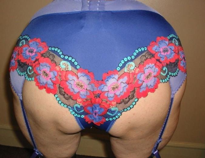 25P Mature panty covered asses 2