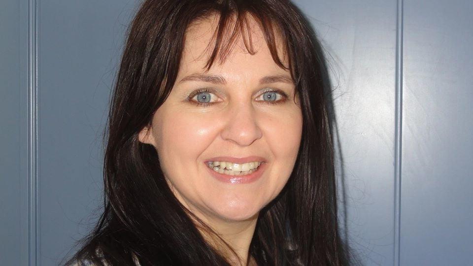 14P Mommy Sonja likes young boys