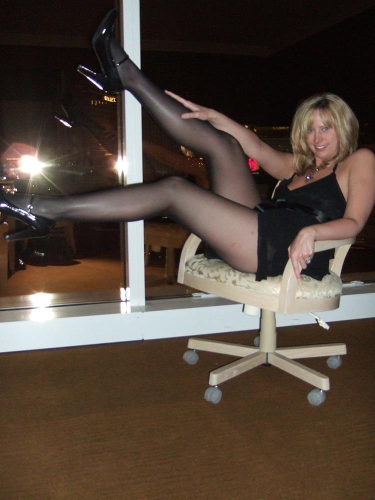 25P If You Wear Pantyhose I Will Cum vol. 24
