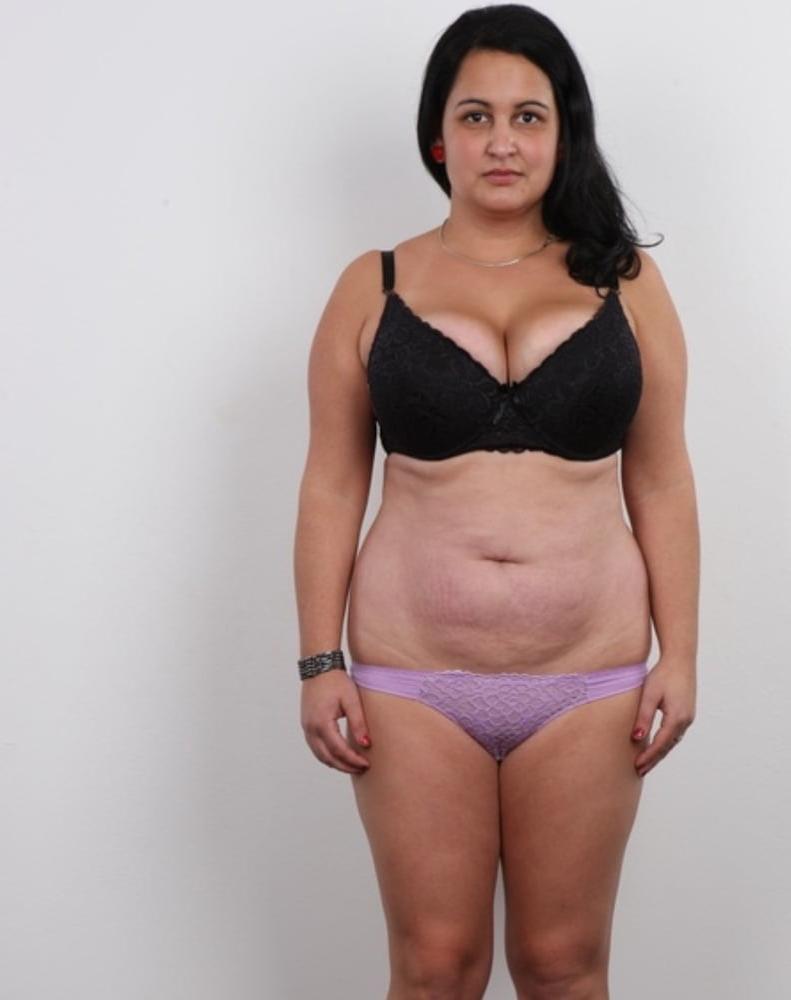 18P Sonia NRI Stripping