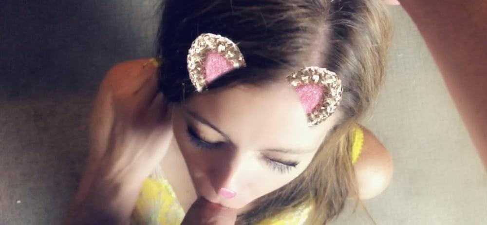 25P Beautiful Felicia Loves Cock and Cum