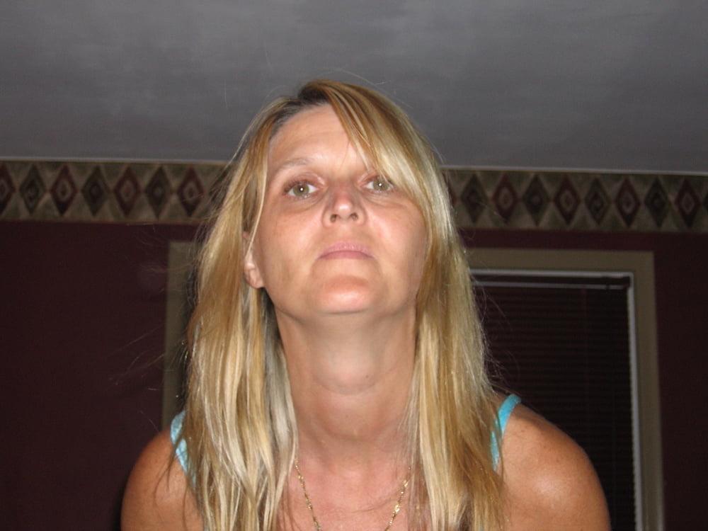 25P Mature Faces To Shoot Your Load Over 3