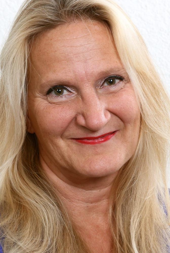 25P Mature Faces To Shoot Your Load Over 3