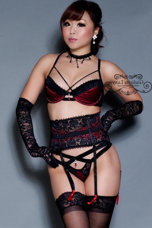 25P Sexy Big Booty Babes In Thongs and Slutty Oitfits