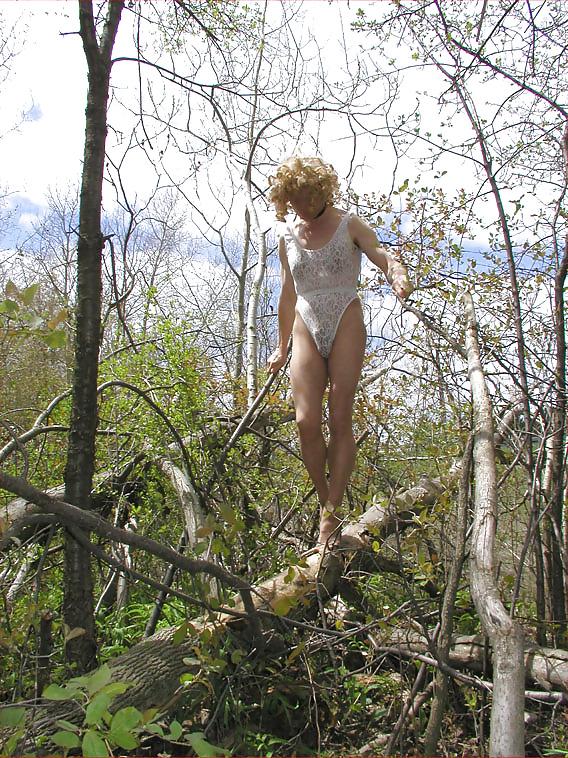 12P Crossdresser in the woods
