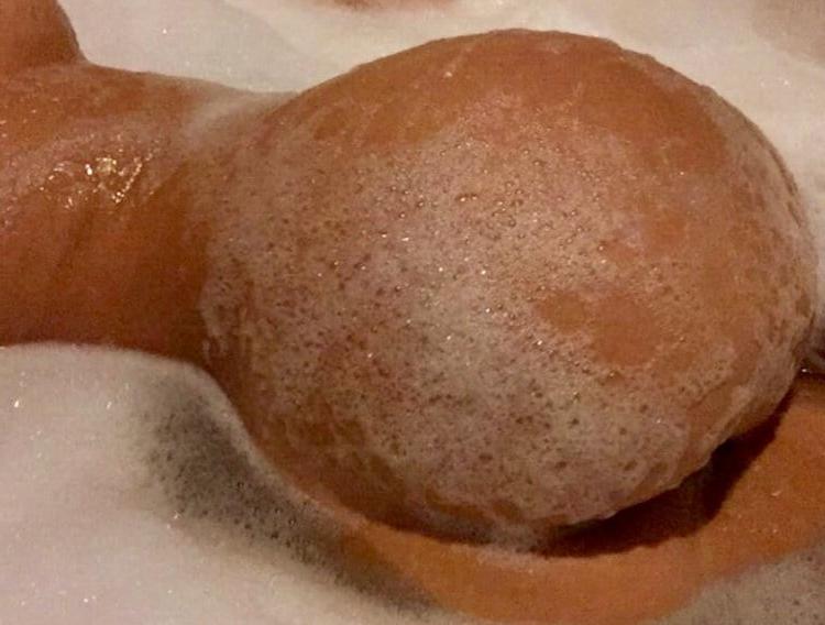 25P JULERRI......LIL LATINA BOOTY MEAT