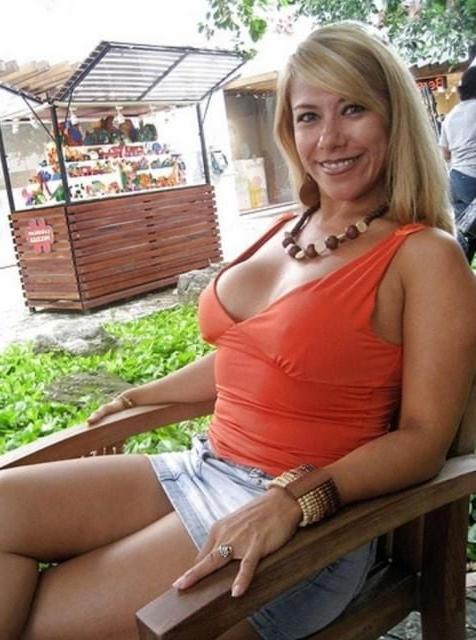 24P Mom and Sisters
