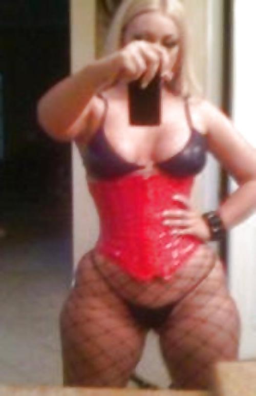 22P Big Booty 53