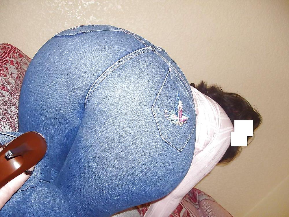 22P Big Booty 53