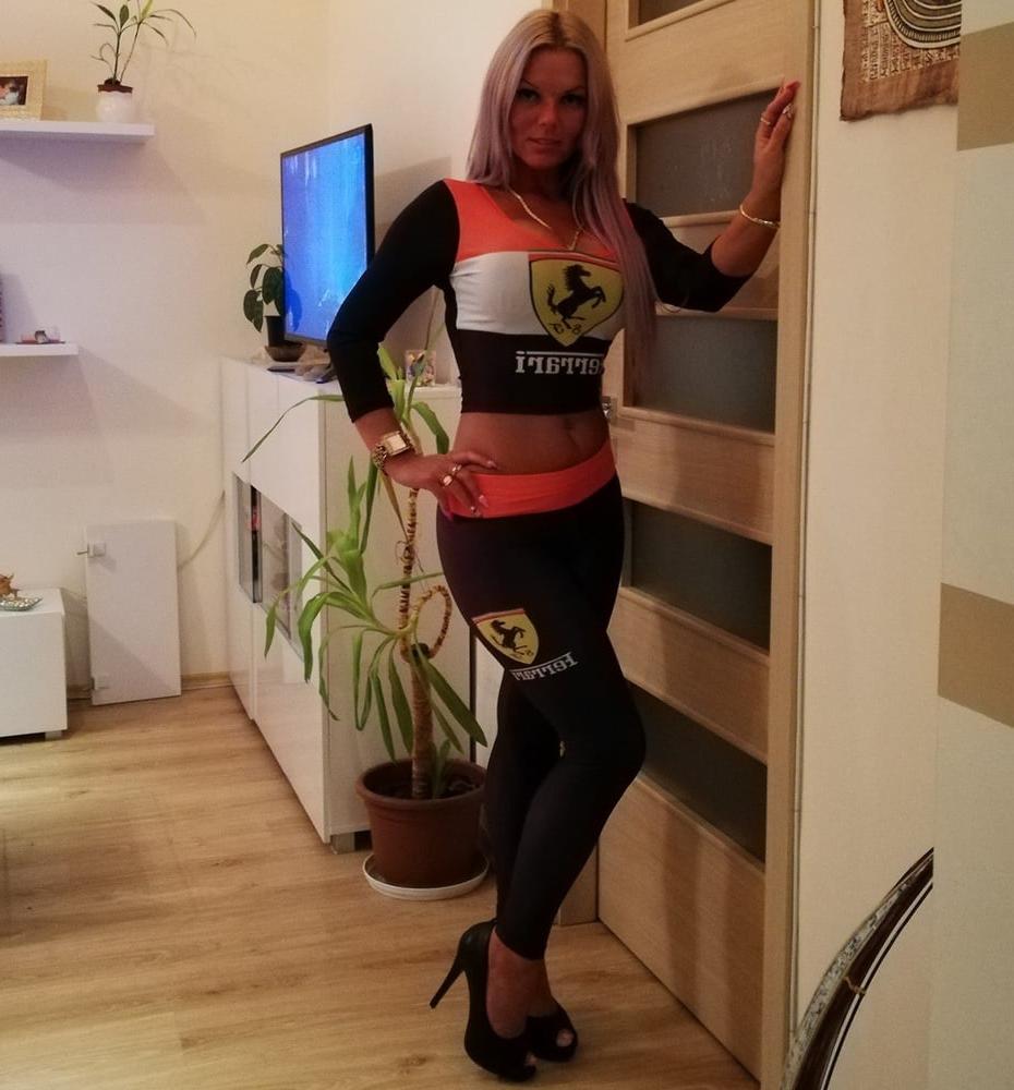 25P HUN MAGYAR SEXY MILF 77 GOLDDIGGER SLUT MOM