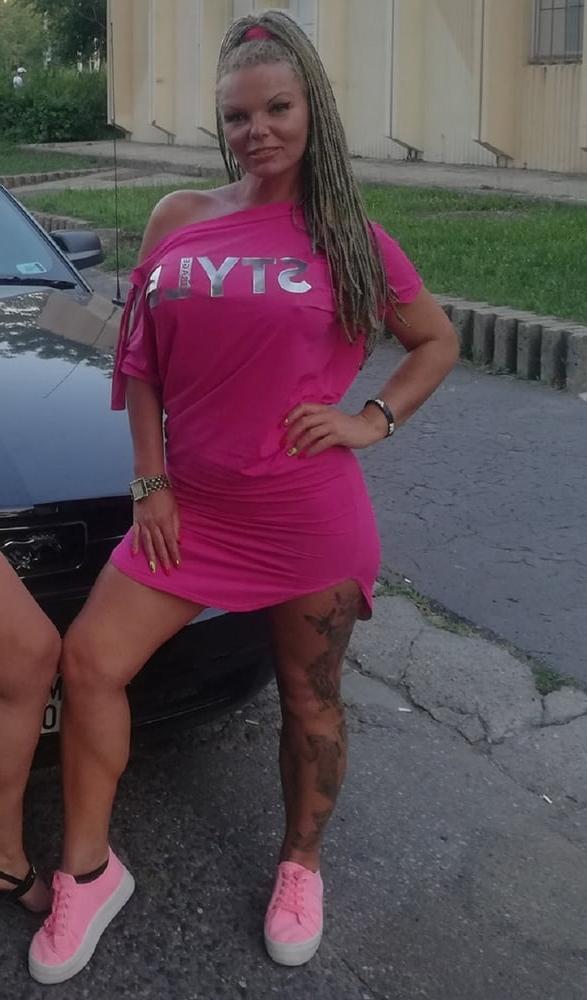25P HUN MAGYAR SEXY MILF 77 GOLDDIGGER SLUT MOM