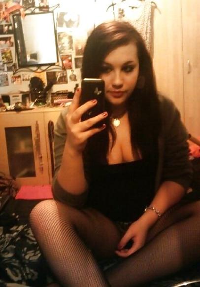 13P Big Boobs UK Slut