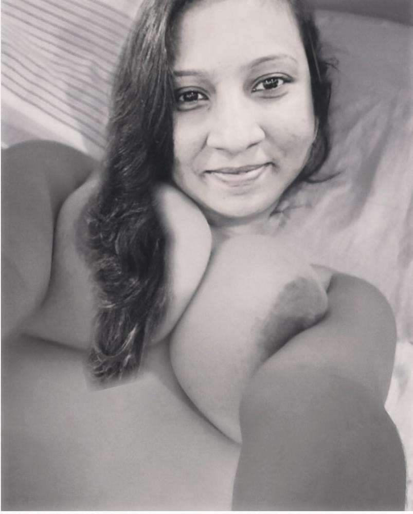 10P Sri Lankan big boobs girl new leak 2020 Sinhala. kari kada