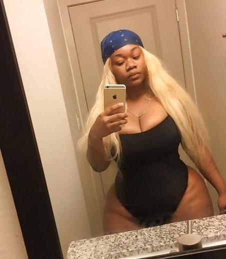 9P Busty wit Booty