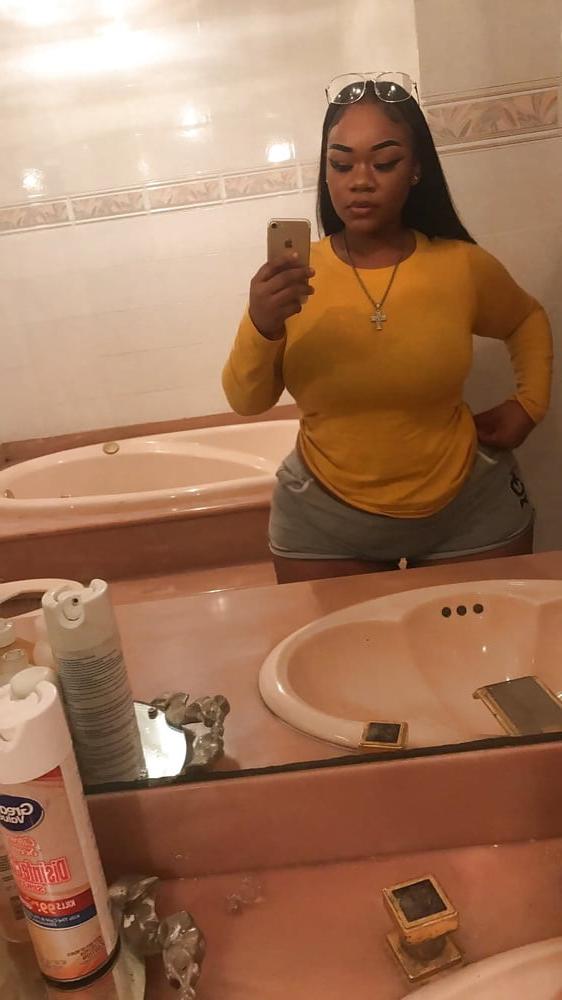 9P Busty wit Booty