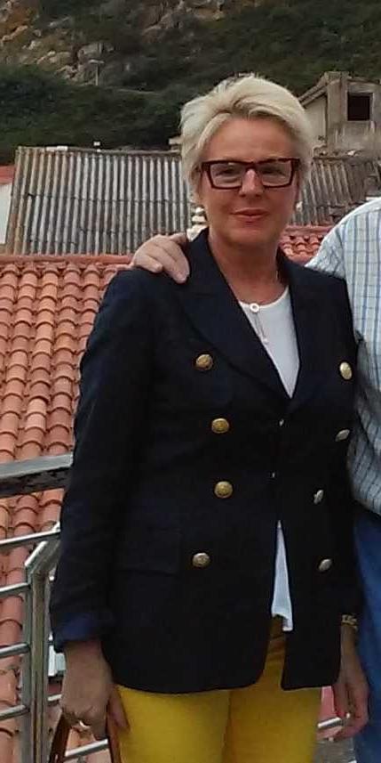 11P Mom in law cocked clothes