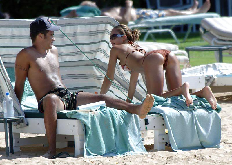 25P Celeb Nip slip, Bikini and UpSkirt