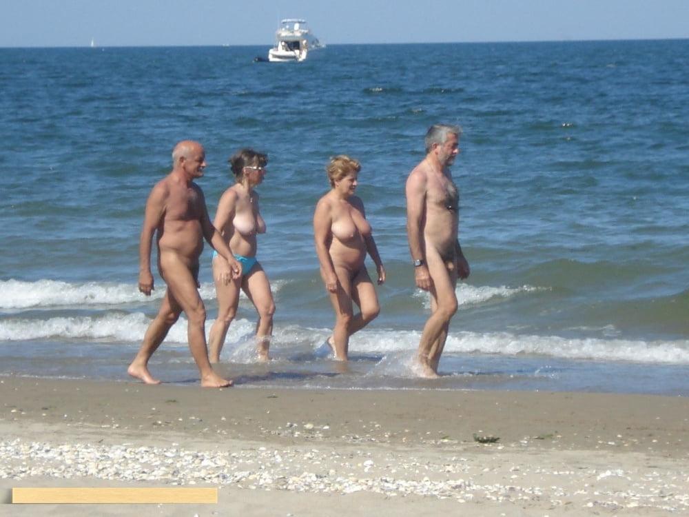 25P Mature Nudists