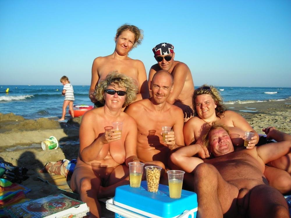 25P Mature Nudists