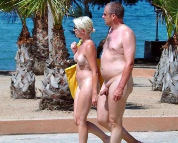 25P Mature Nudists