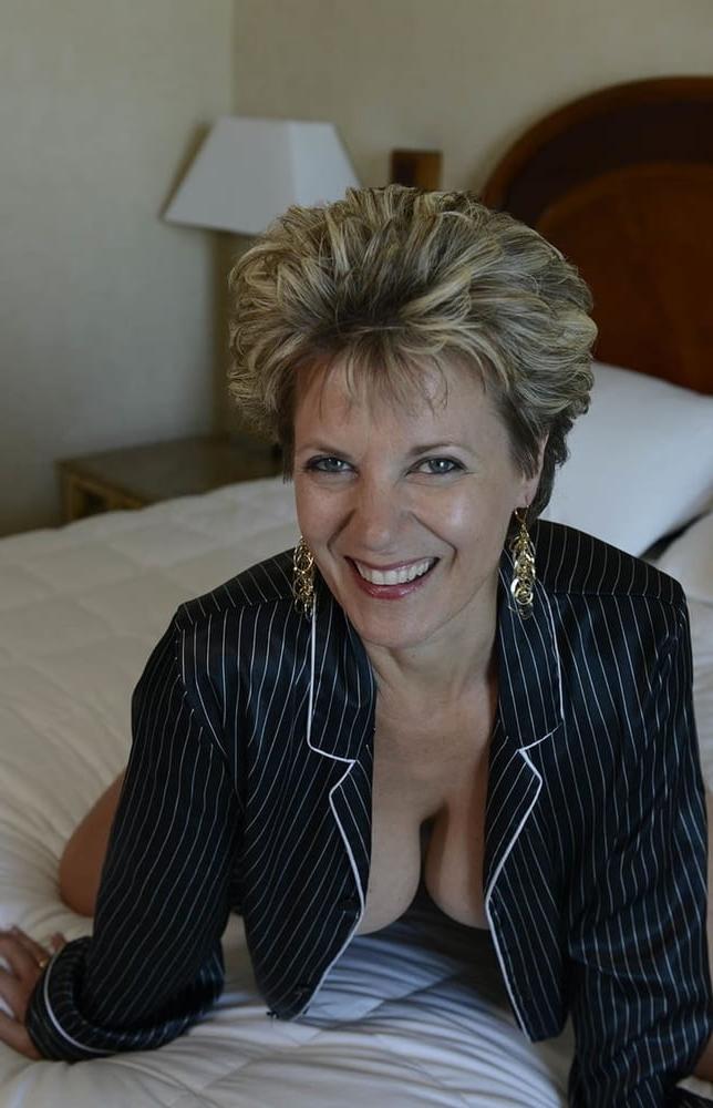 25P I Like A Mature Woman With Big Boobs
