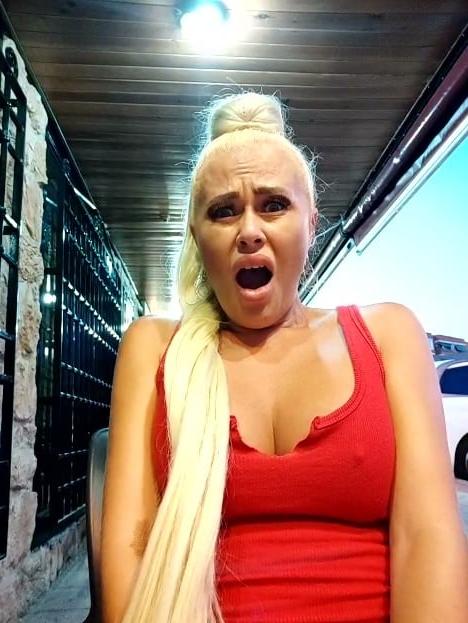 25P English milf 30 stunning blonde big tits